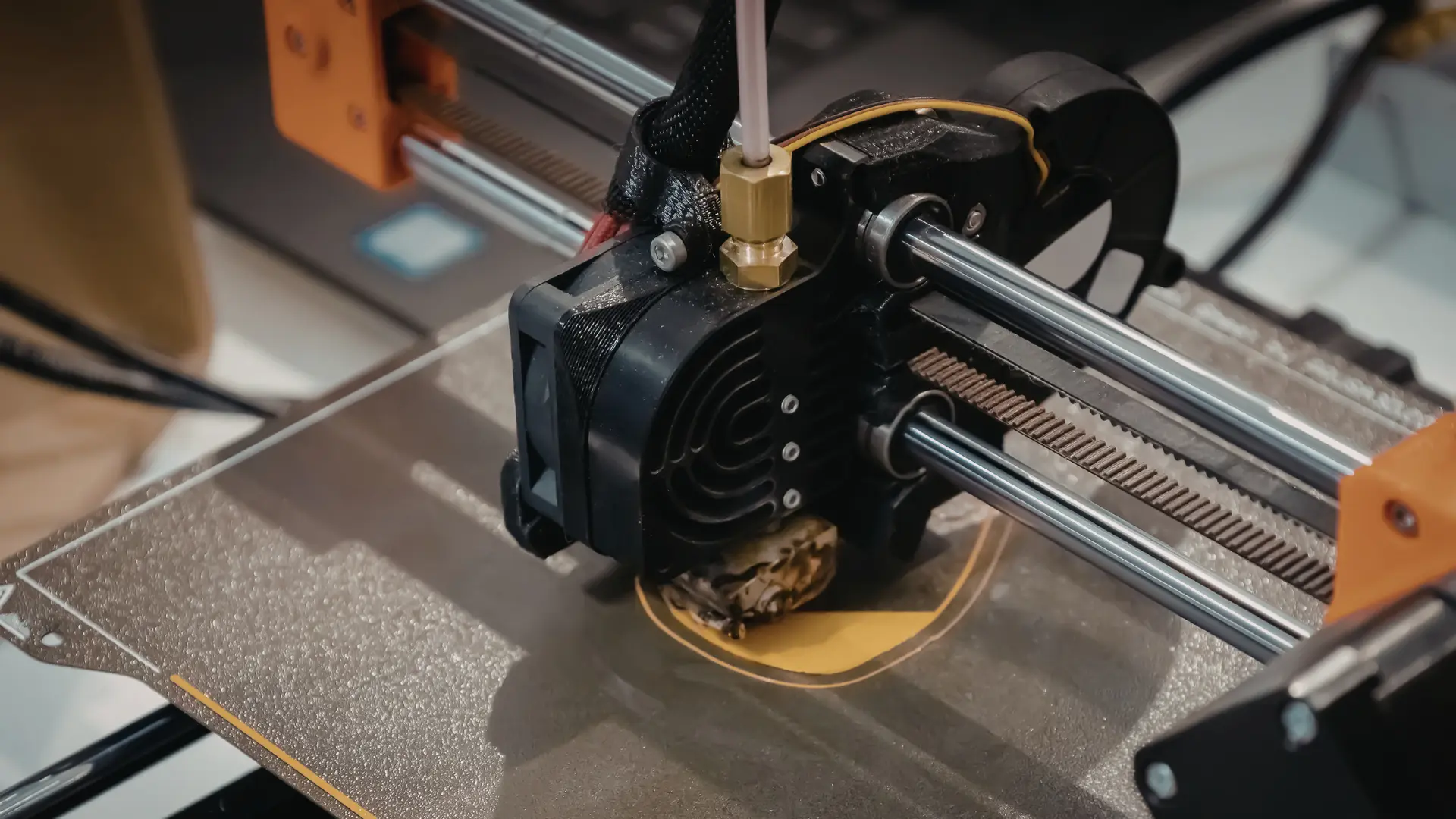 2 µm Precision Micro 3D Printing for Semiconductor